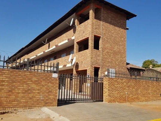 1 Bedroom Property for Sale in Rustenburg Central North West